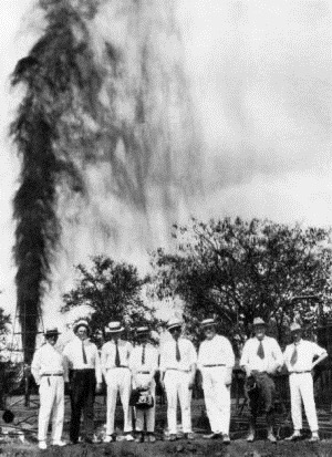 100-years-of-a-lost-blowout-fig1