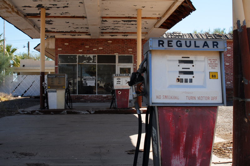 The-Oil-Monarchs-New-Clothes-fig3